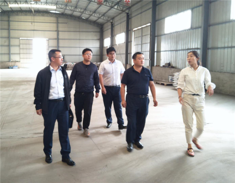 金控酒泉擔(dān)保與駐地金融辦赴企業(yè)開展現(xiàn)場盡職調(diào)查